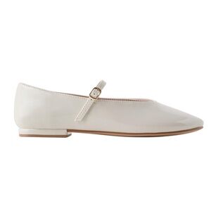 Elegant Cream Women's Ballet Flats